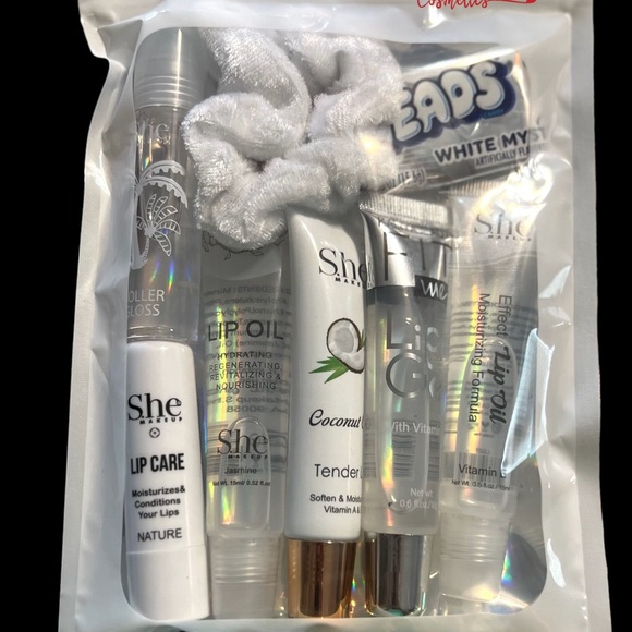 Large Lip Gloss Bundle Lip Balm with Candy Free Gift Great Gift 8 Colors - Picture 4 of 9